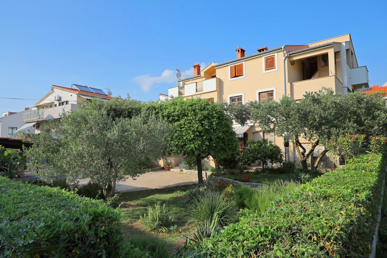 Mareta Apartment *